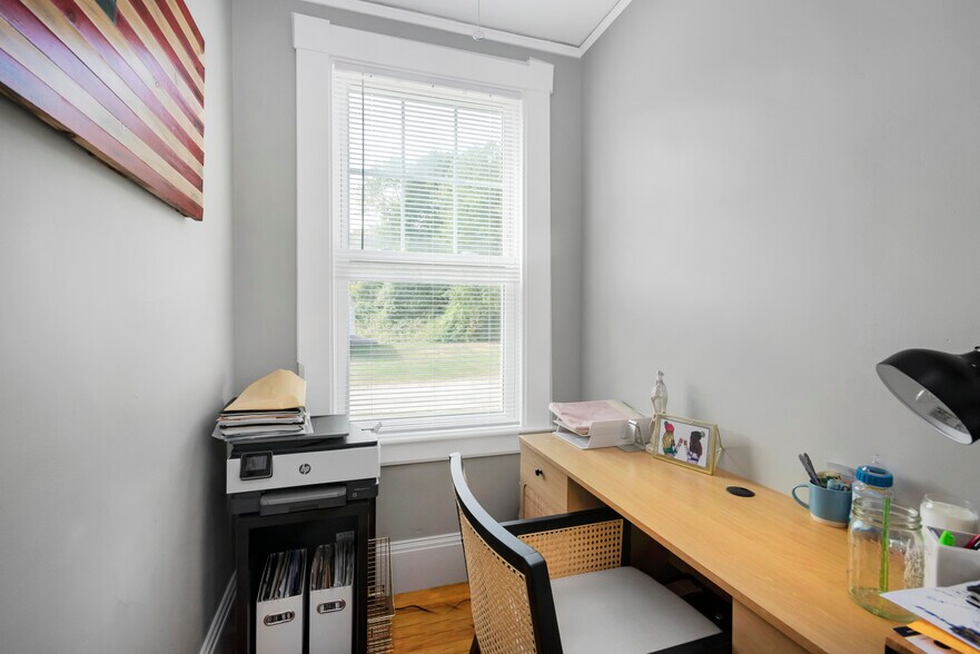 Building Photo - 71 New Boston Rd