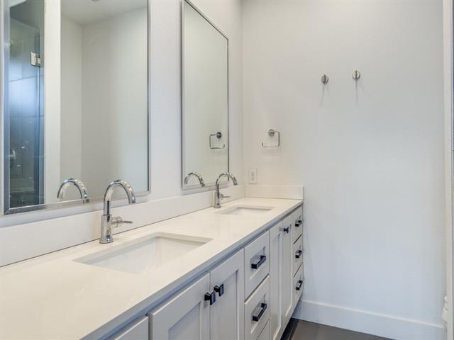 Building Photo - 6166 Llano Ave