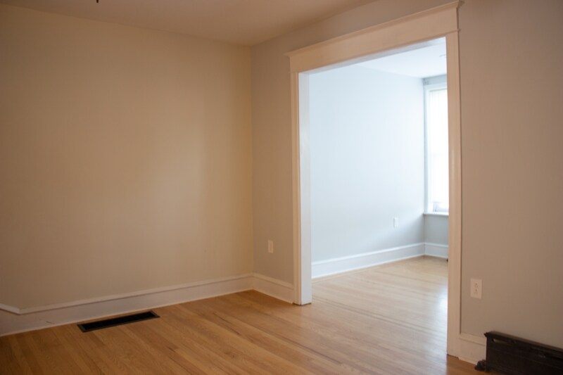 Building Photo - 5910 Henry Ave
