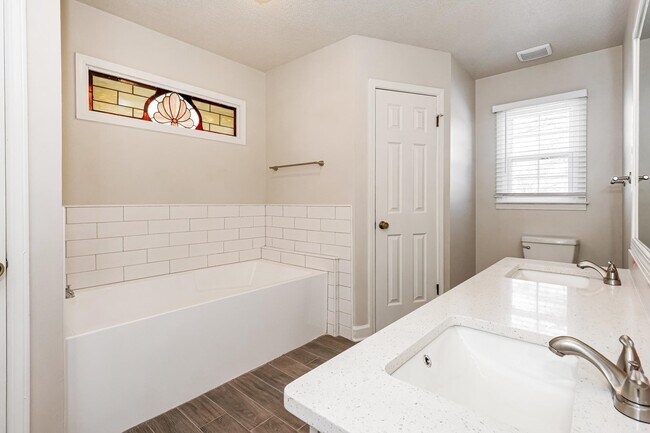 Building Photo - 4290 Timber Jump Cove