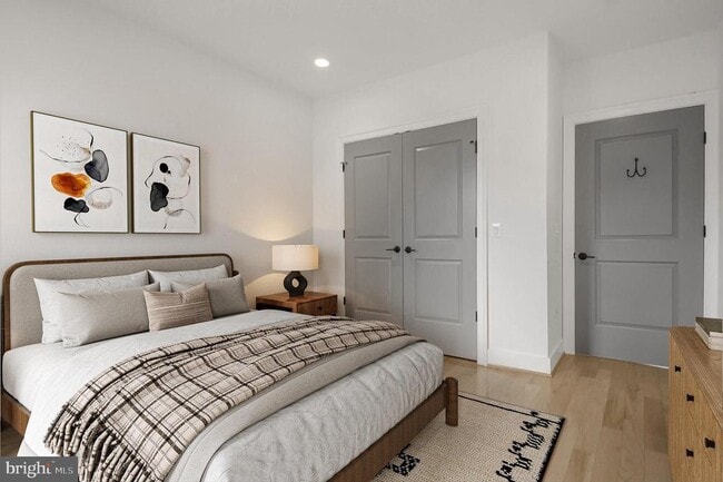 Building Photo - 4339 Harrison St NW