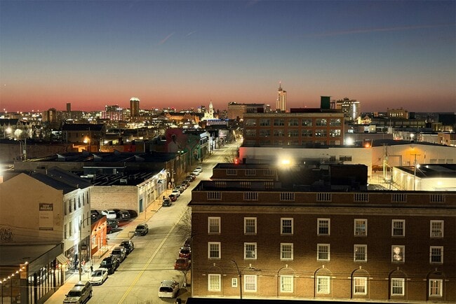 Building Photo - 2647 Locust St