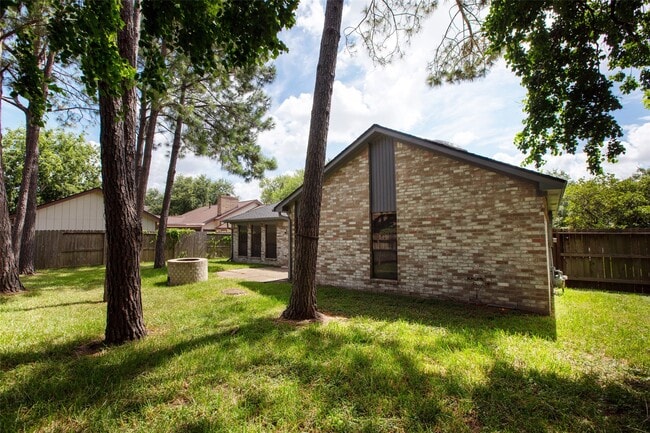 Building Photo - 415 Abbott Cir