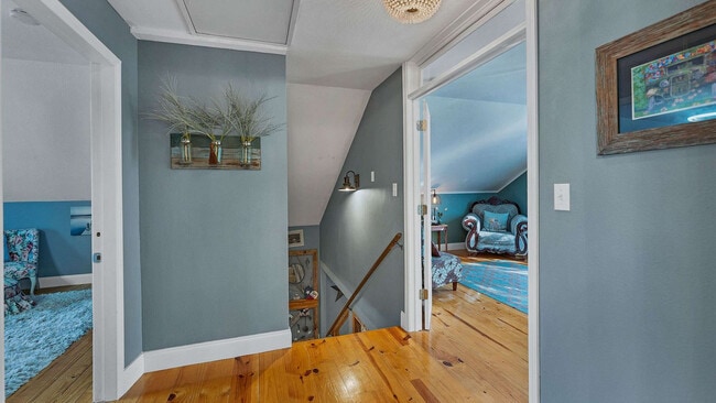 Building Photo - 316 Jacobs Creek Park Rd