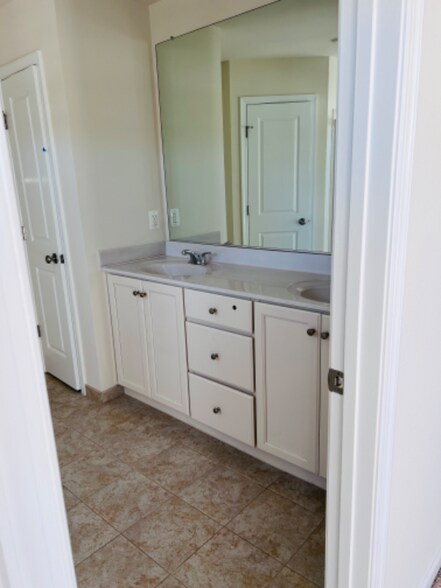 Building Photo - 9035 Connor House Rd