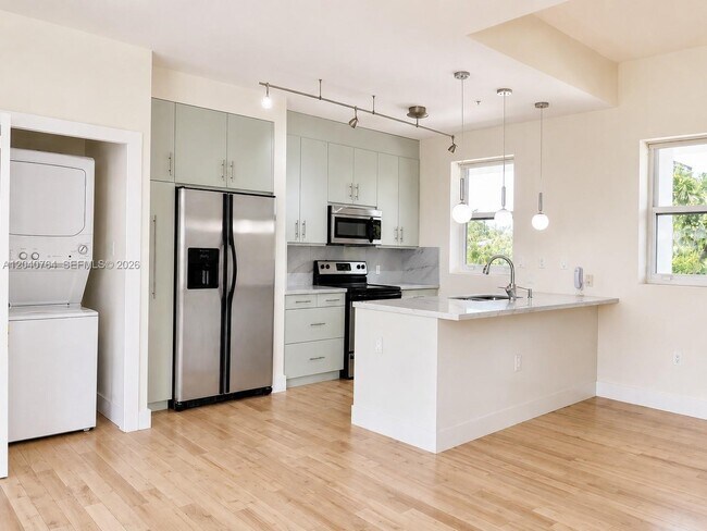 Building Photo - 6701 Biscayne Blvd