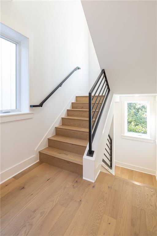 Building Photo - 207 W Lafayette St