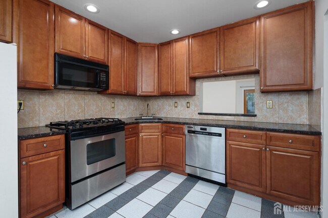 Building Photo - 357 Hadleigh Ln