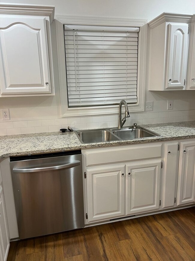 Building Photo - Galloway District RENTAL!  3-Bed, 2-Bath, 2-Car Garage