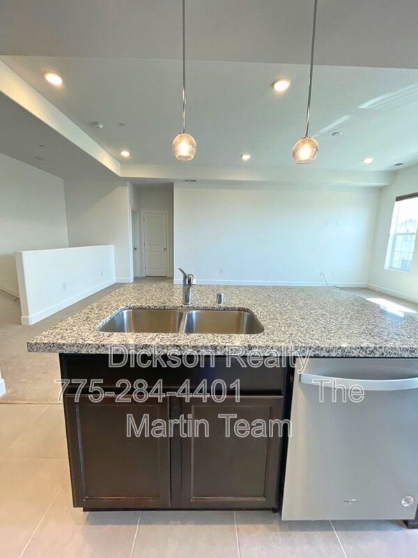 Building Photo - 2018 Cradle Mountain Dr