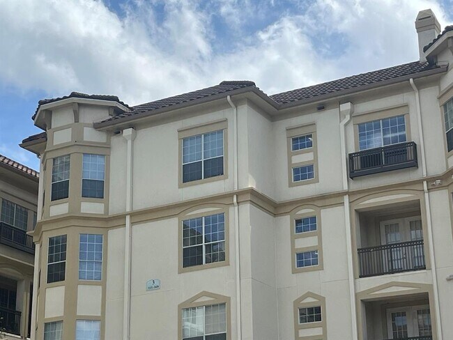 Building Photo - 7575 Kirby Dr