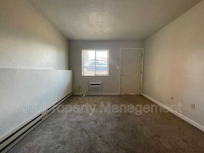 Building Photo - 4629 5th Ave S