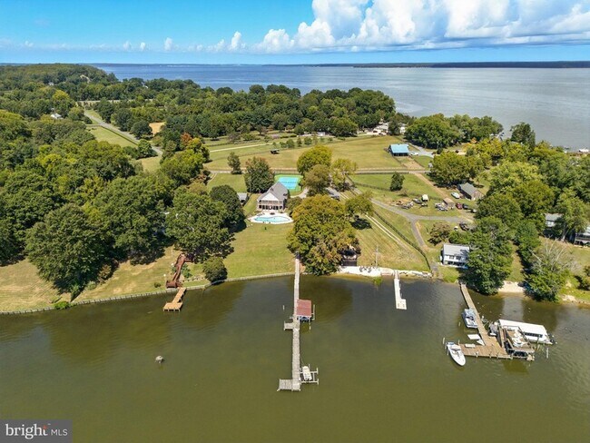 Building Photo - 638 Marlborough Point Rd