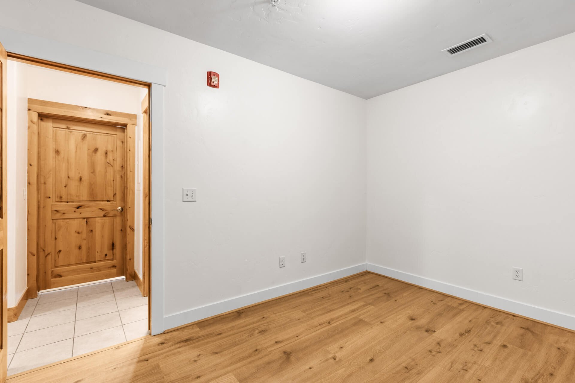 Building Photo - 5501 Lillehammer Ln