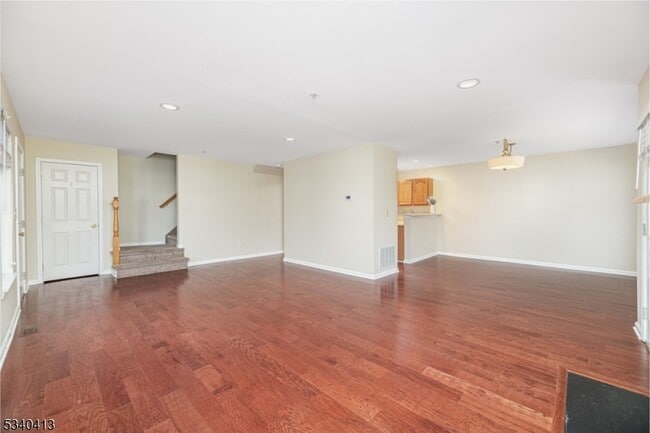 Building Photo - 902 Wendover Ct