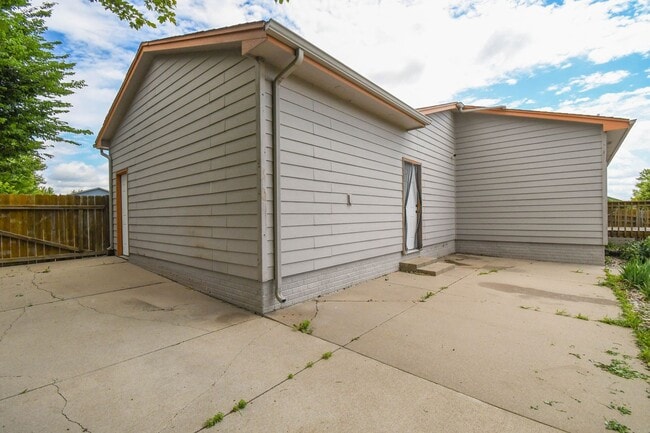 Building Photo - 5101 W Cushman St