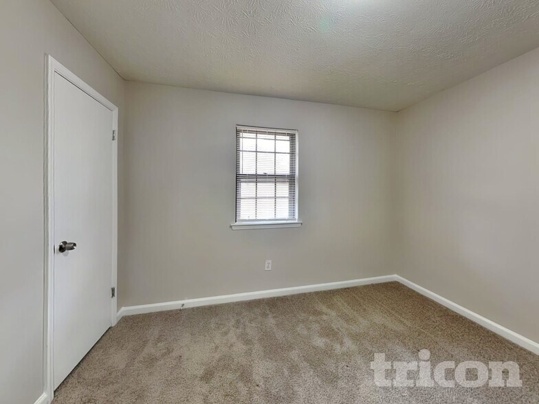 Building Photo - 4621 Cedar Brook Dr SE