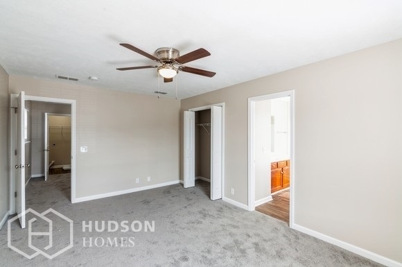 Building Photo - Move in by October 15th - GET $500 OFF 1ST...