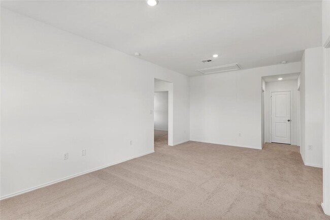 Building Photo - 110 Miglia St