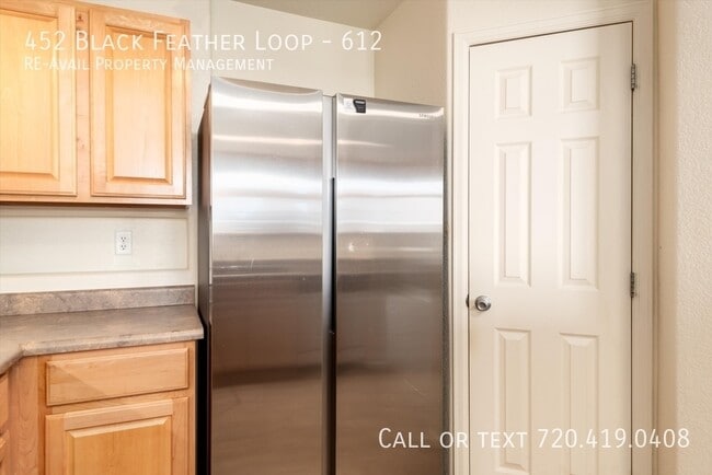 Building Photo - 452 Black Feather Loop