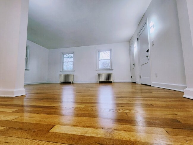 Building Photo - 726 Chenango St