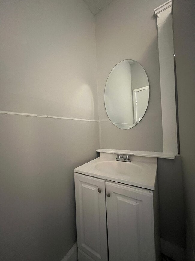 Building Photo - 3889 W.33rd