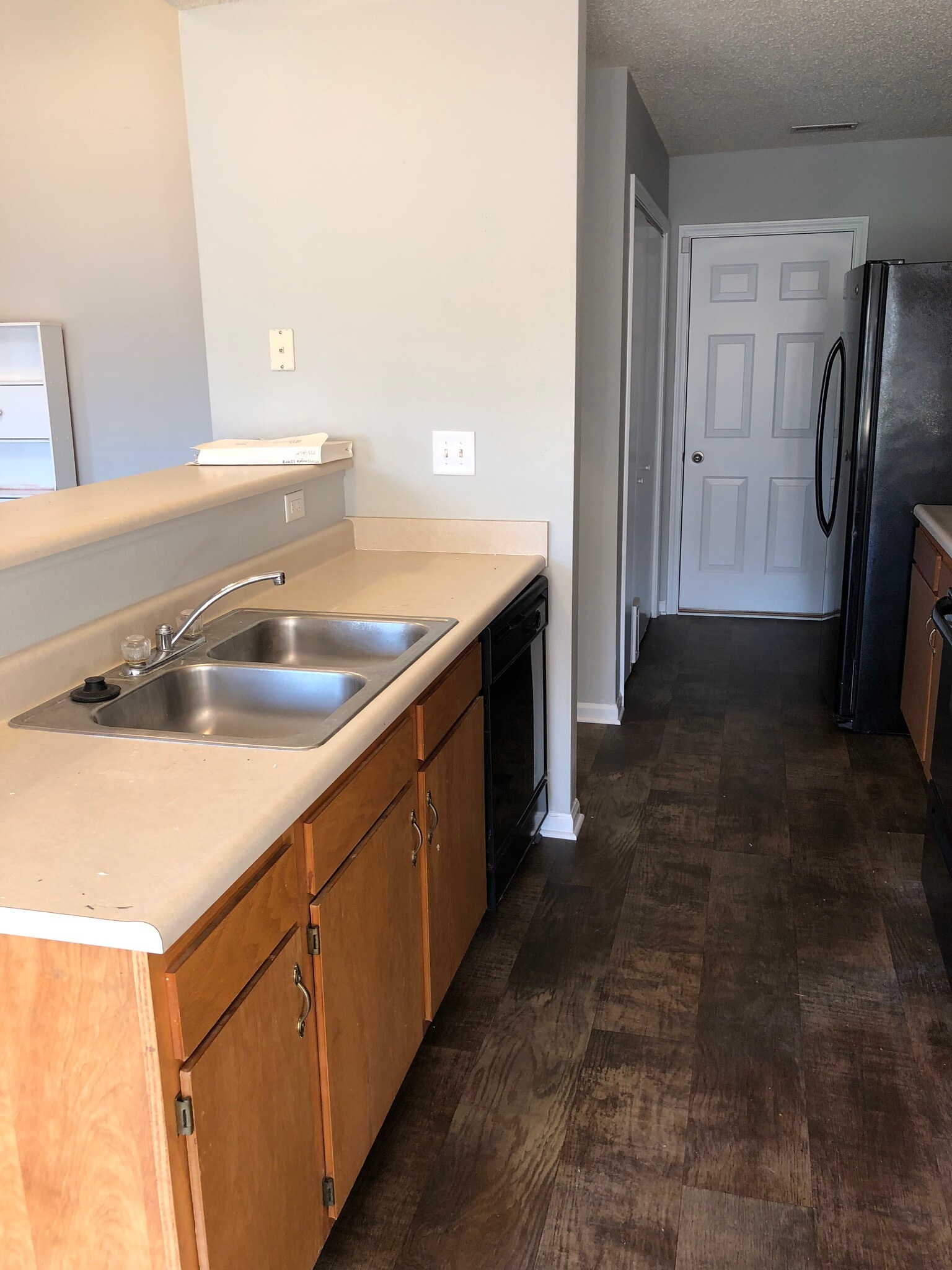 Building Photo - 9661 Trail Dr