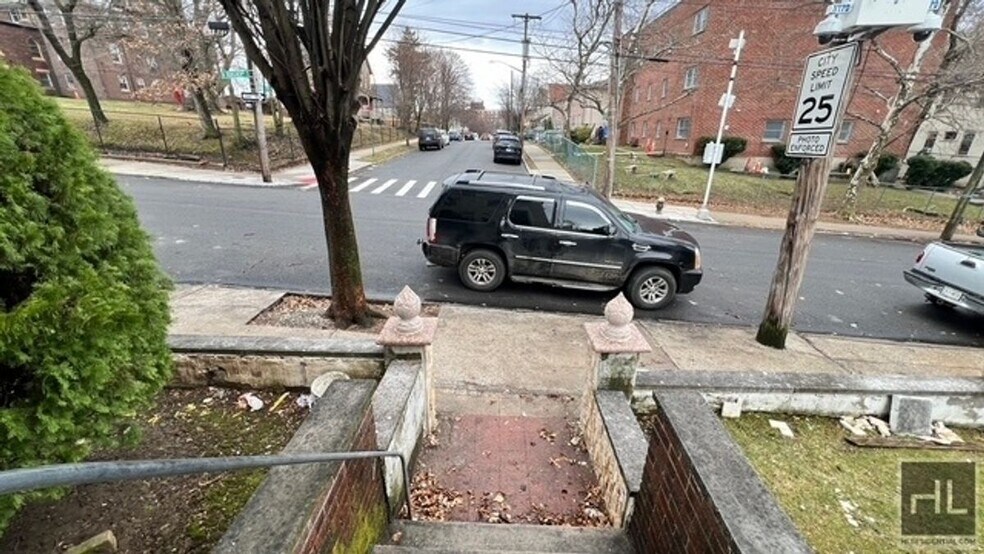 Building Photo - NORTH BURGHER AVENUE