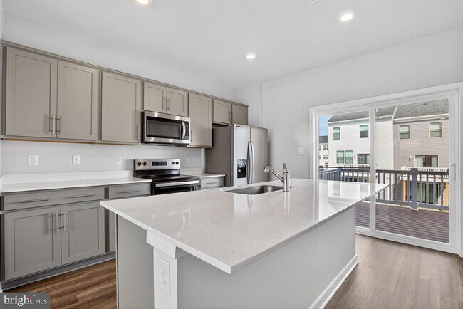 Building Photo - 436 Whirl Ln