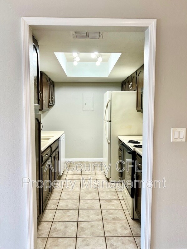 Building Photo - 4371 Aqua Vista Dr