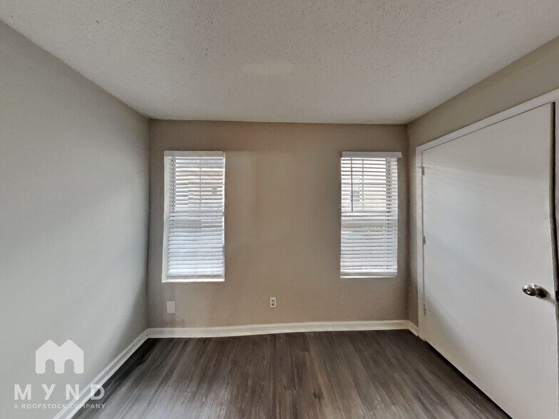 Building Photo - 632 Kilkenny Cir