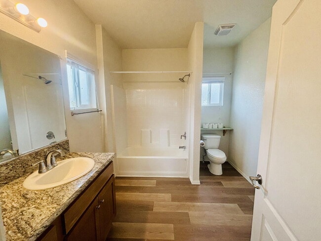 Building Photo - Fantastic Views of San Jacinto and Palm Springs