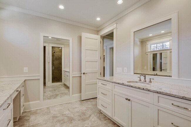 Building Photo - 5br Bethesda Home for Rent