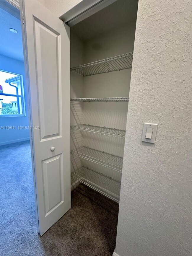 Building Photo - 35702 SW 178th Ct