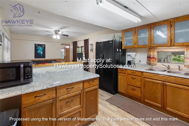 Building Photo - 2412 Summer Hollow Dr