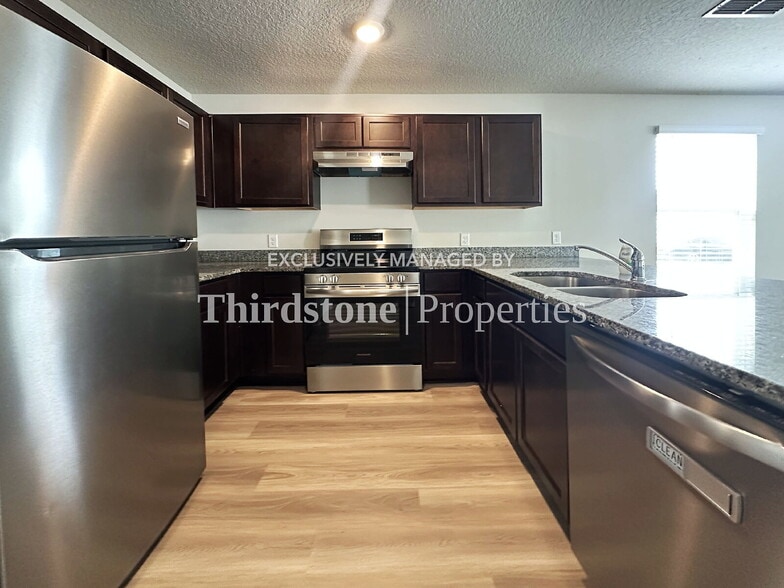 Building Photo - 6522 Sweetbay Ln