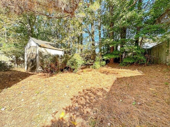 Building Photo - 2747 Highland Ridge NW