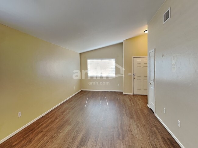 Building Photo - 6563 E Ladonna Ln