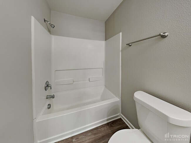 Building Photo - 6231 Salamander Run Ln