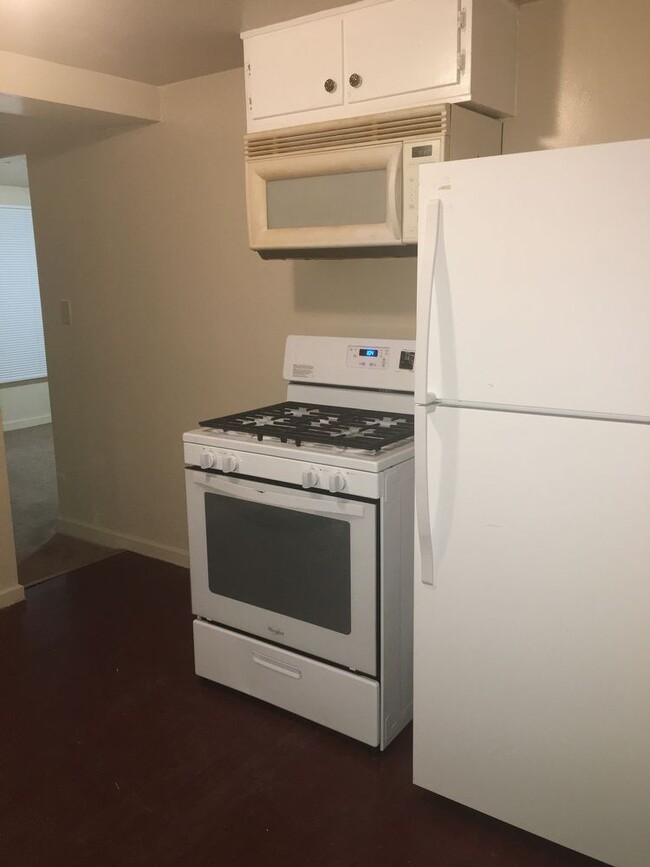 Building Photo - ACCEPTED APPLICATION