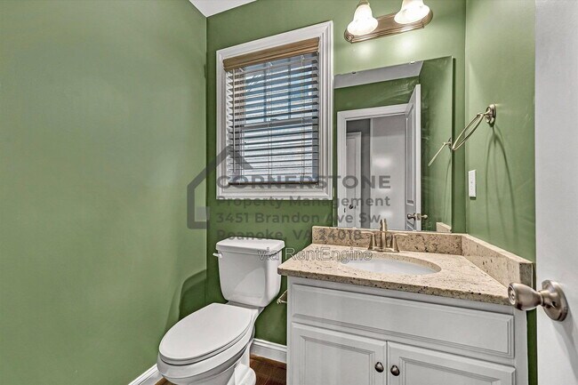 Building Photo - 2737 Russlen Dr