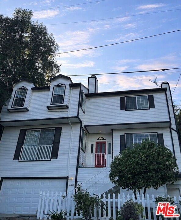 Building Photo - 4339 Alhama Dr