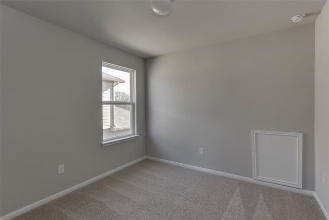 Building Photo - 6821 Ranchito Dr