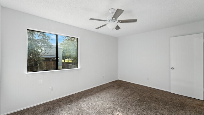 Building Photo - 21210 Malibu Colony