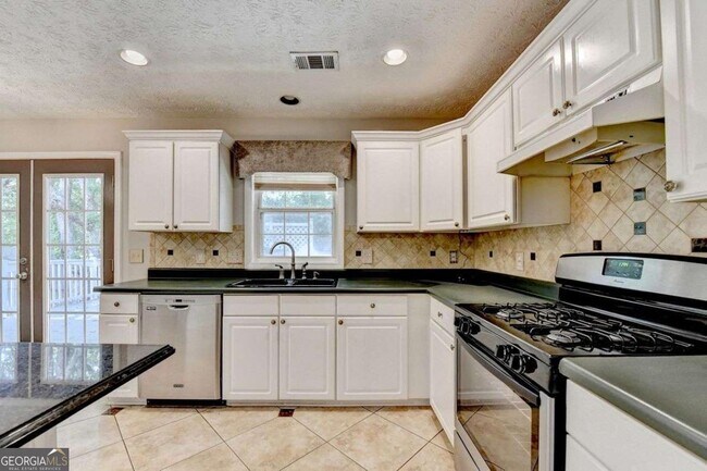 Building Photo - 2915 White Blossom Ln