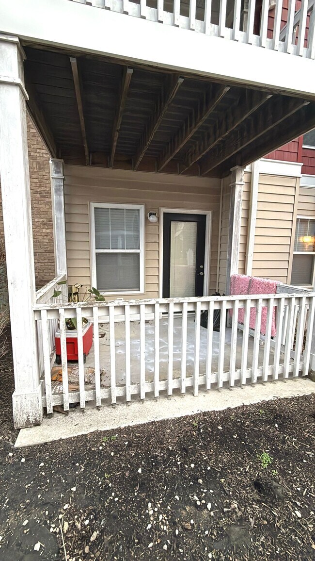 Building Photo - Brook Bend Way