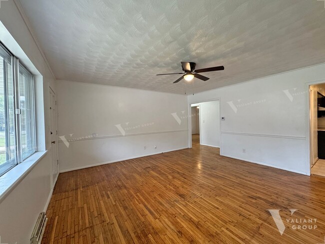 Building Photo - Charming 3-Bedroom, 2-Bath Home for Rent i...