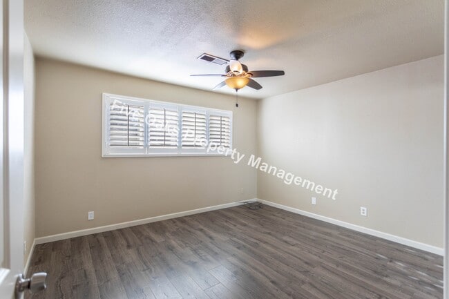 Building Photo - 2815 Stanford Ln