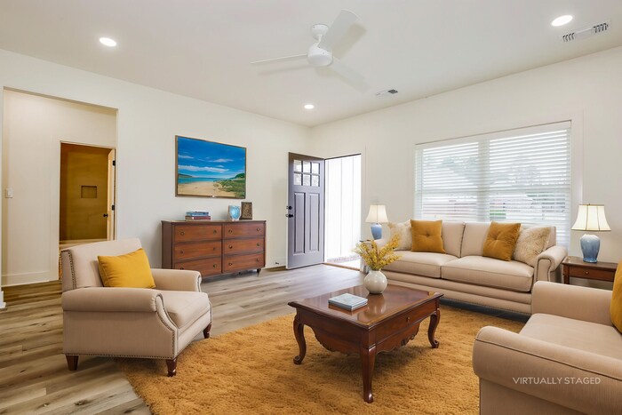 Building Photo - 16305 Taylor Loop Rd