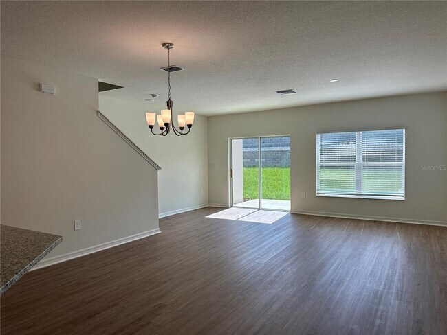 Building Photo - 9354 Westside Hls Dr